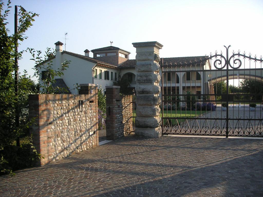 Agriturismo Due Torri Montebelluna Buitenkant foto