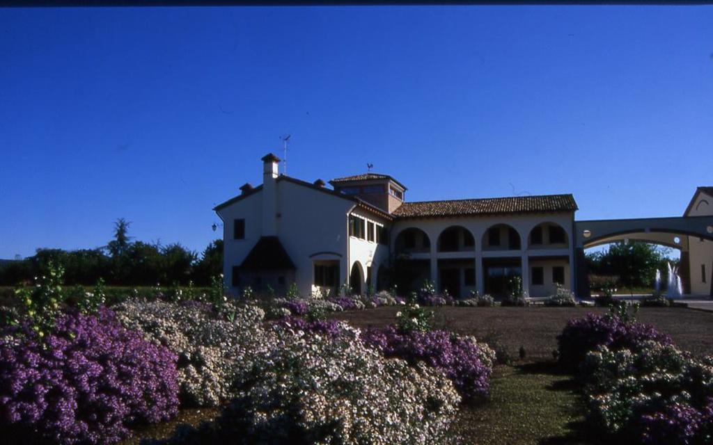 Agriturismo Due Torri Montebelluna Buitenkant foto